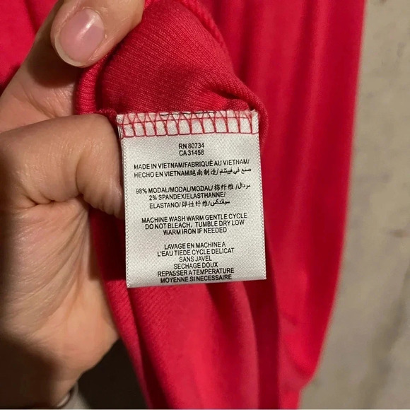 BCBGeneration Tank Top Size XS Cerise Pink With Grey Trim And Accents - Picture 6 of 10